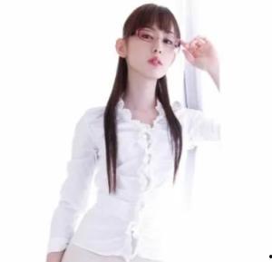 秋山静香在线观看,探寻日本古典美的在线之旅  第1张